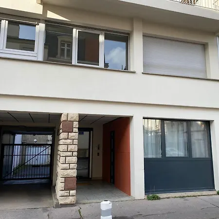 Apartment Le Pti Thermal By Sacre Isidore *